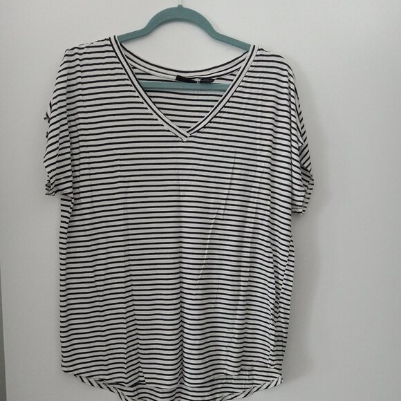 Jones New York Striped T-Shirt - Picture 1 of 2